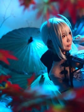 《VOCALOID》弱音ハク金丝雀verC O S P L A Y