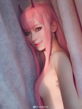 Zero Two Cosplay -時雨不迟-