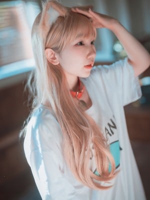 DJAWA Photo - Yeri - My Cat is a Kawaii Girl