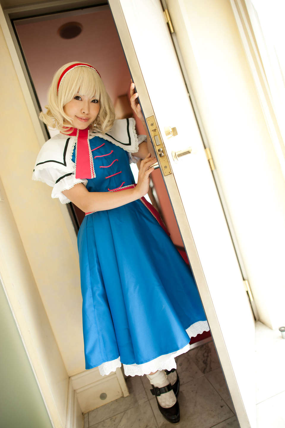 alice_of_the_east_0001