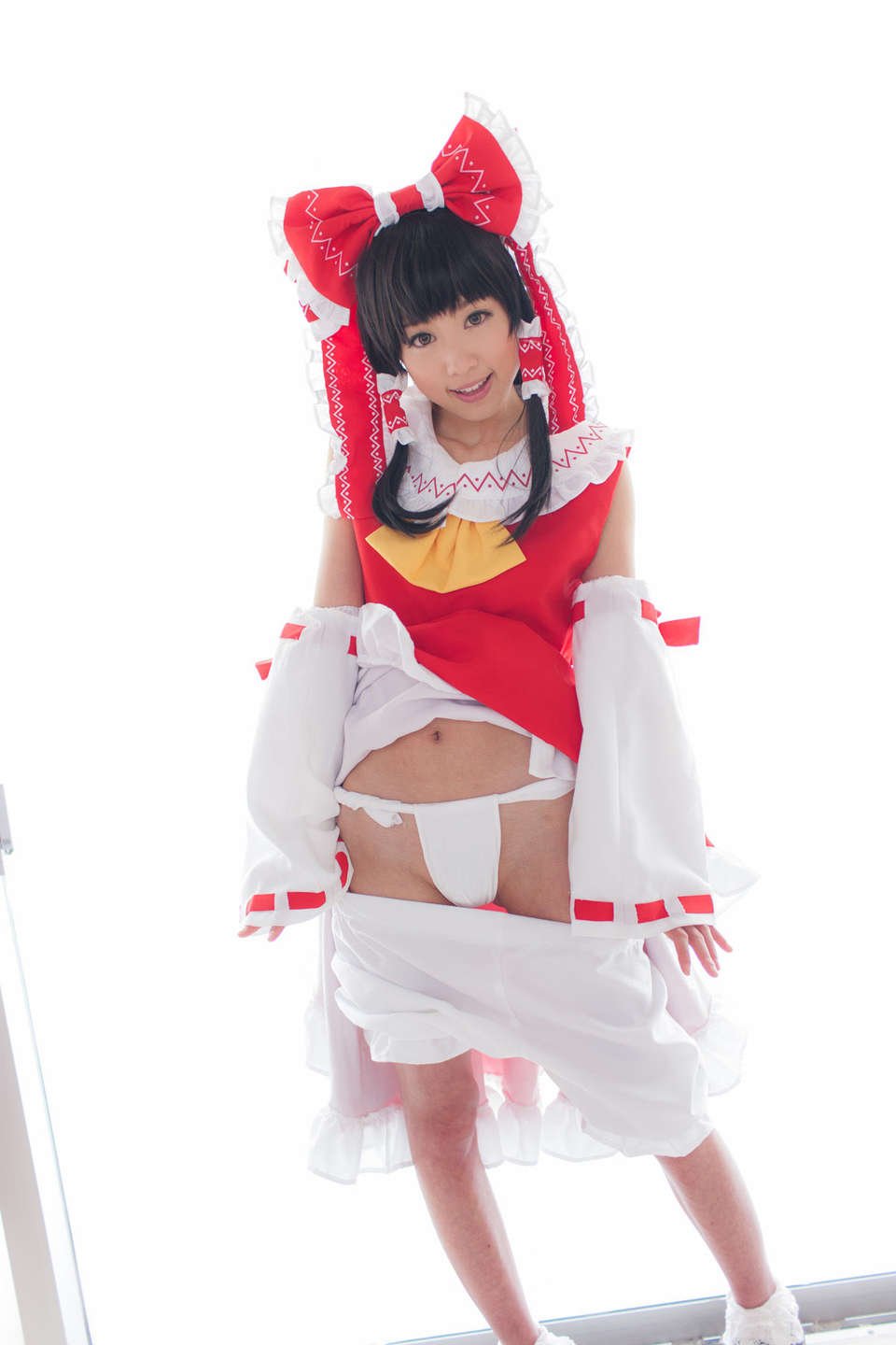 066_reimu_065