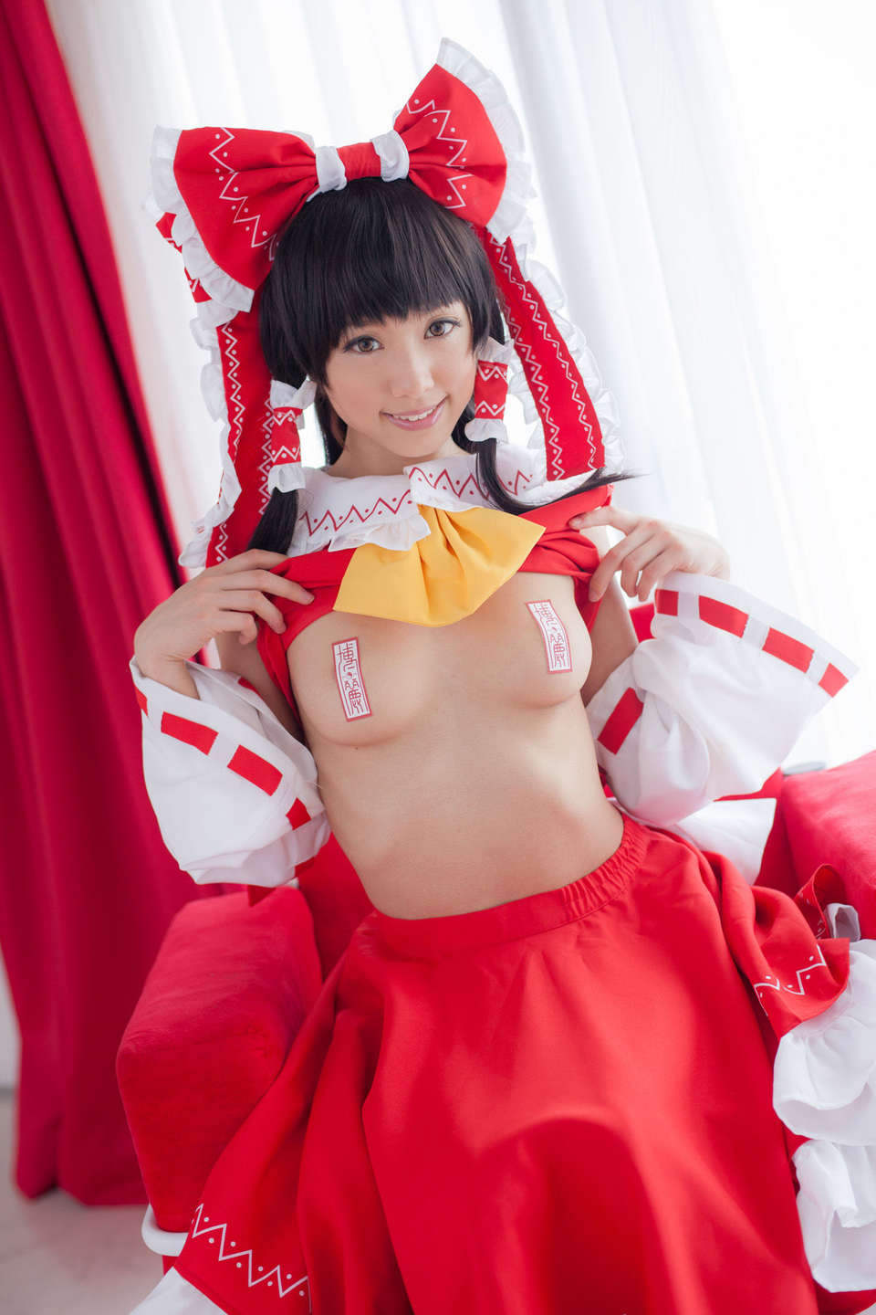 135_reimu_134