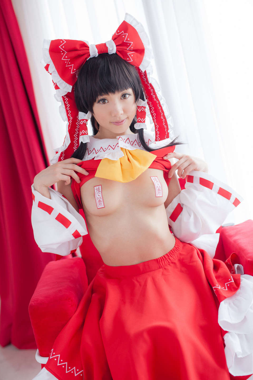 136_reimu_135