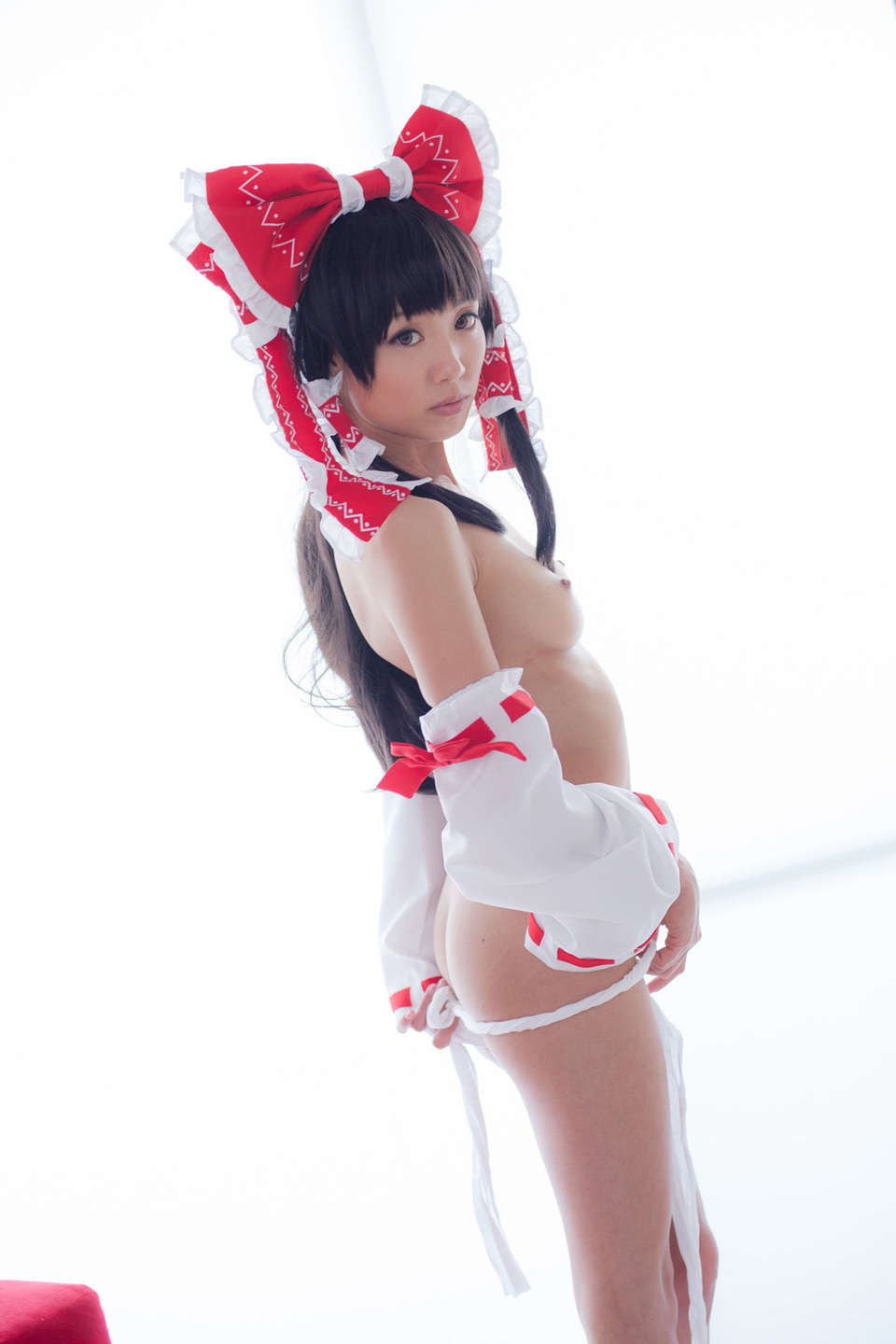 240_reimu_239