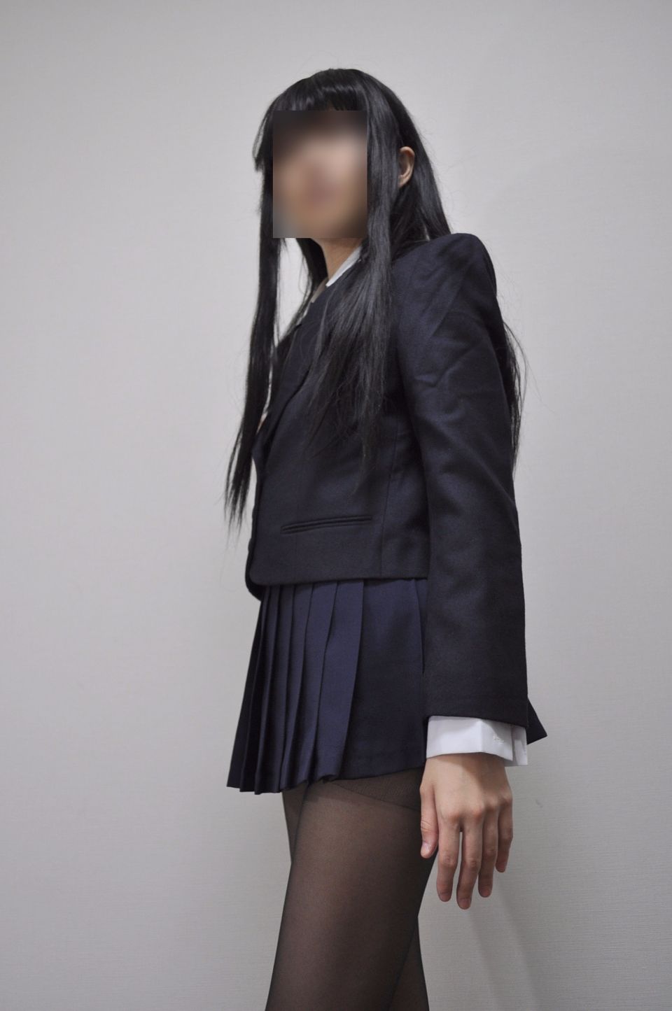 090