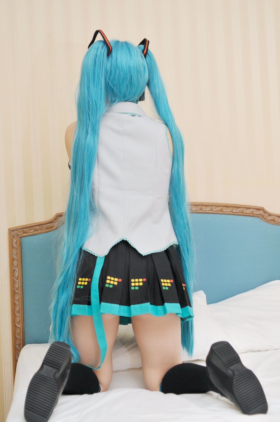 031