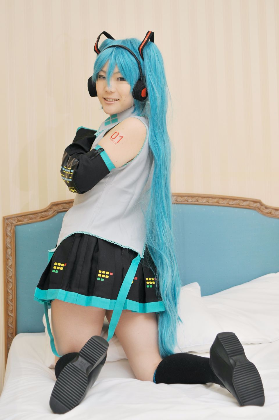 032