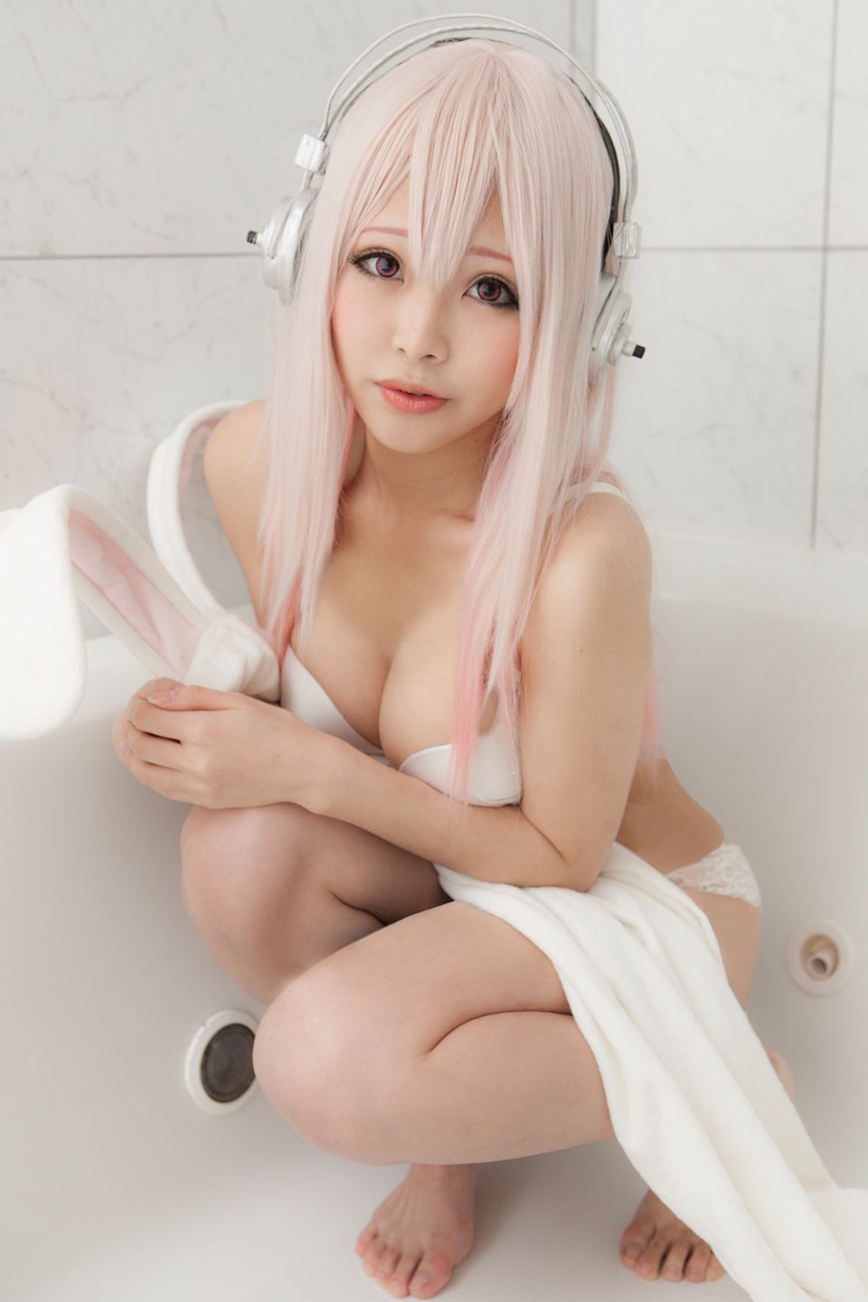 018