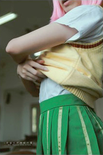 028