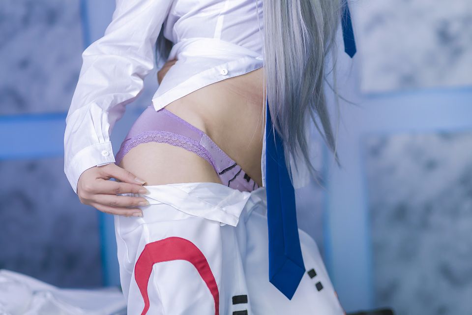 032