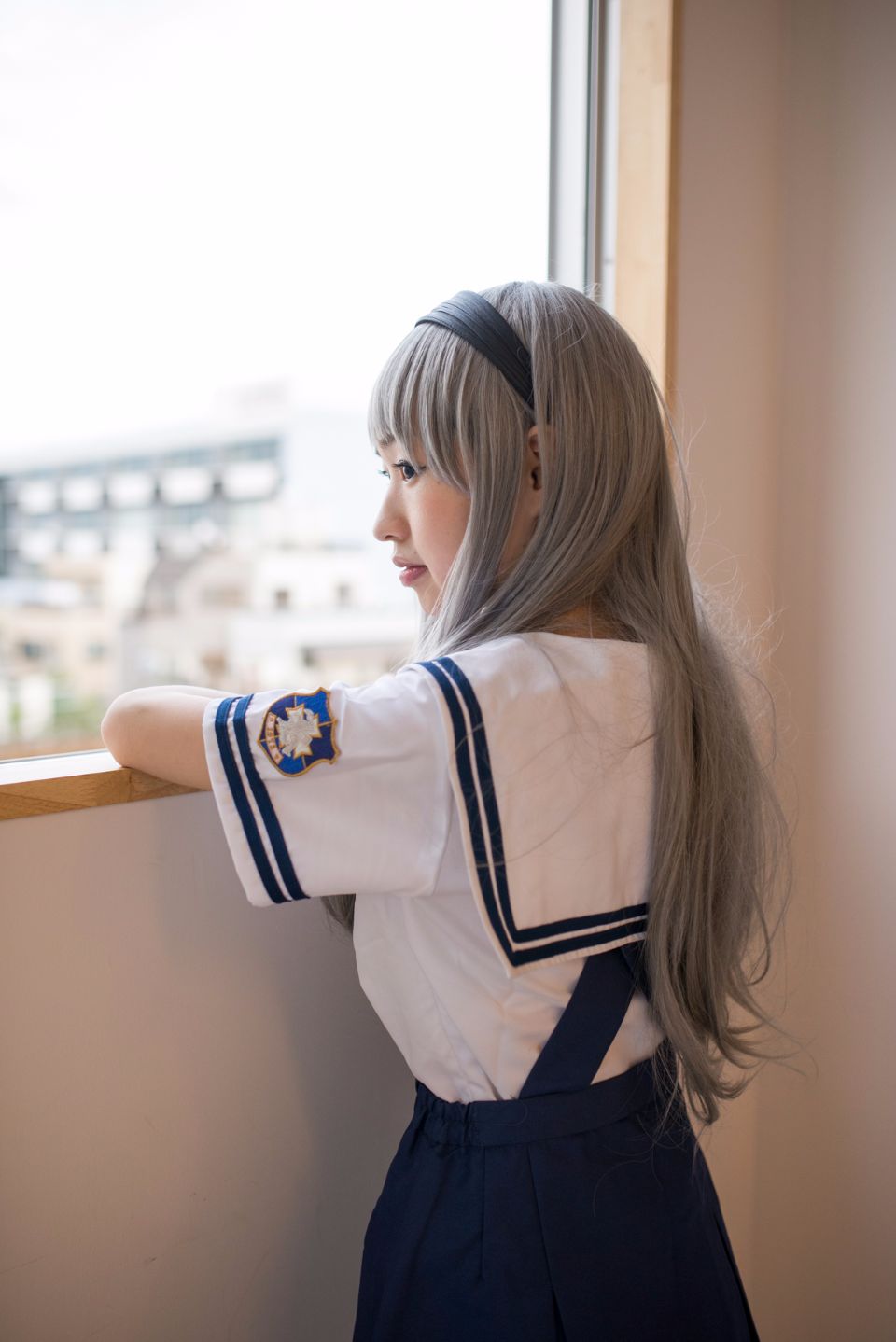 025