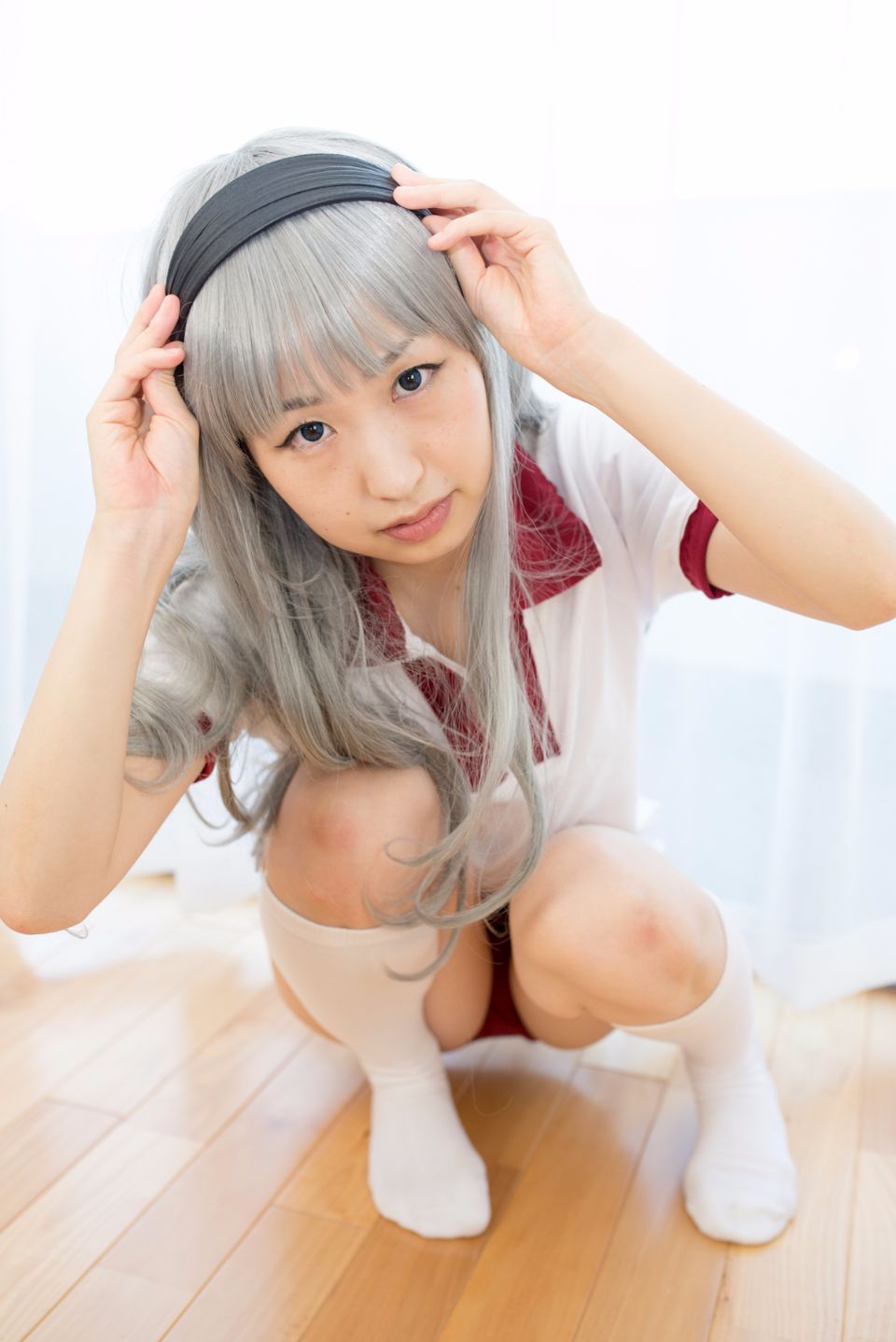 233