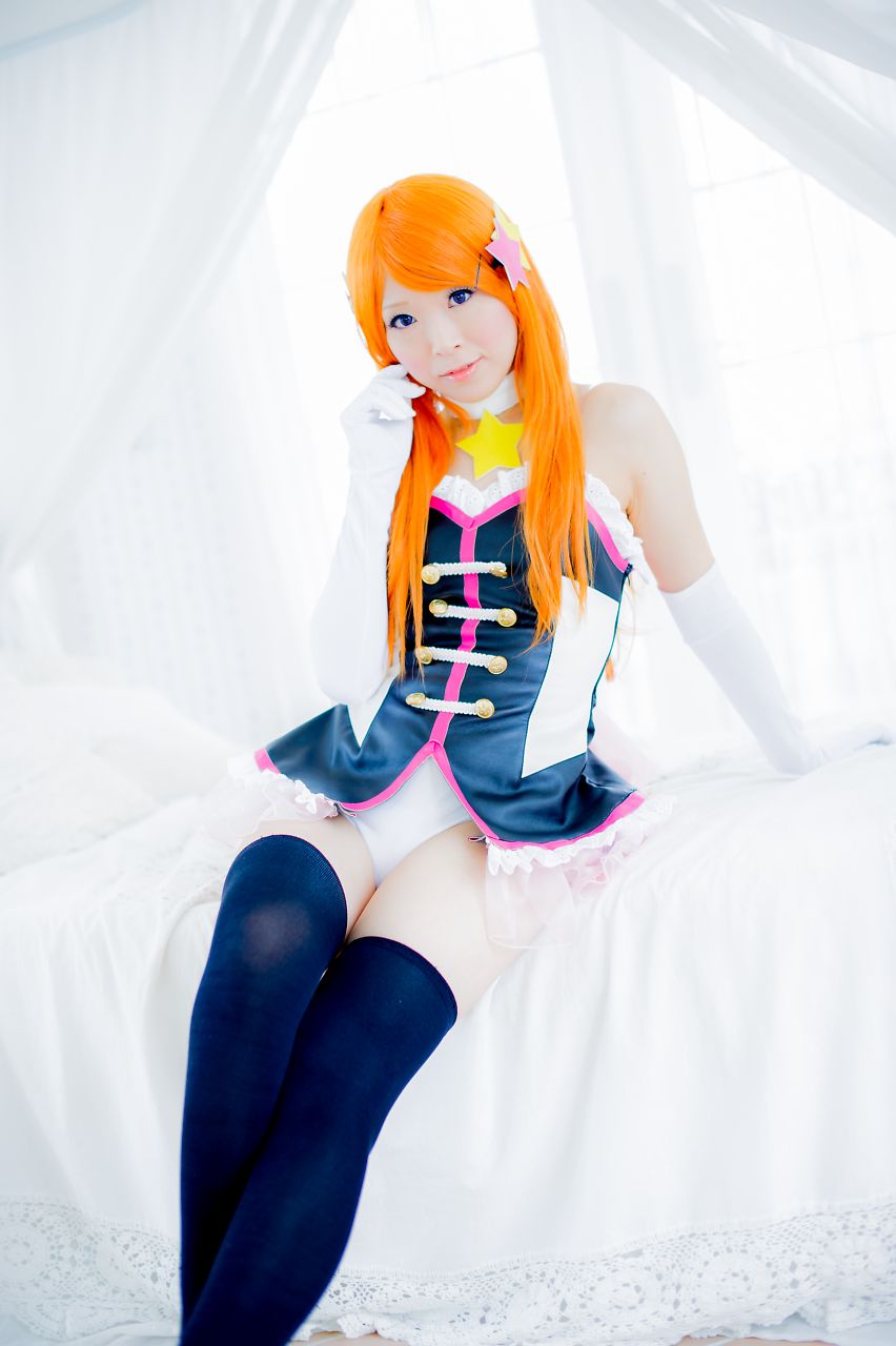 045