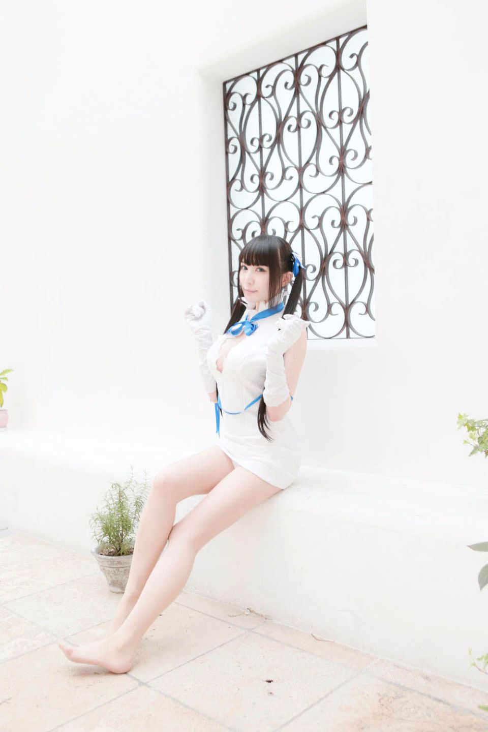 045