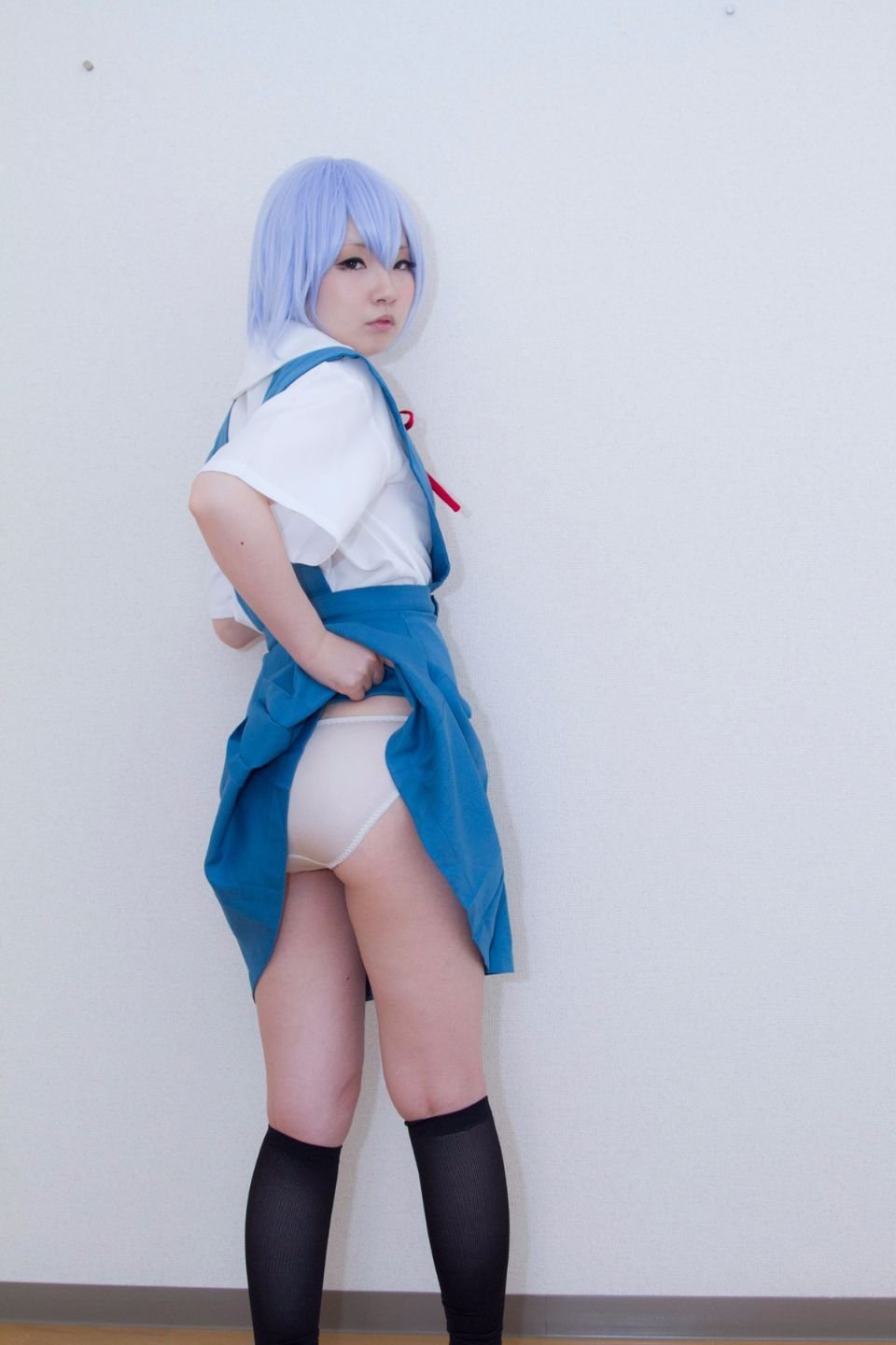 011
