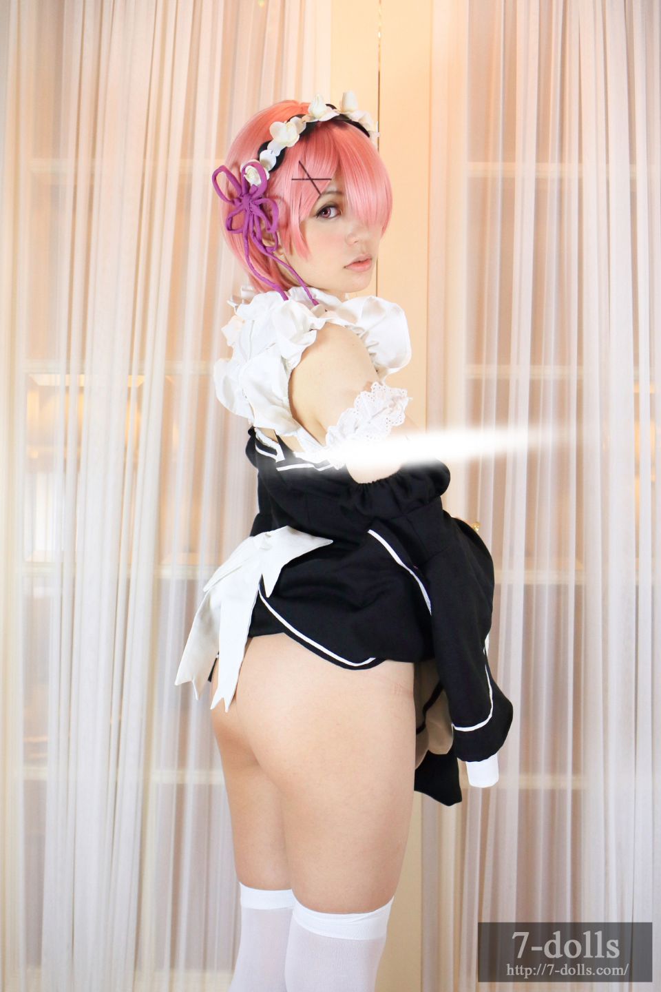 045