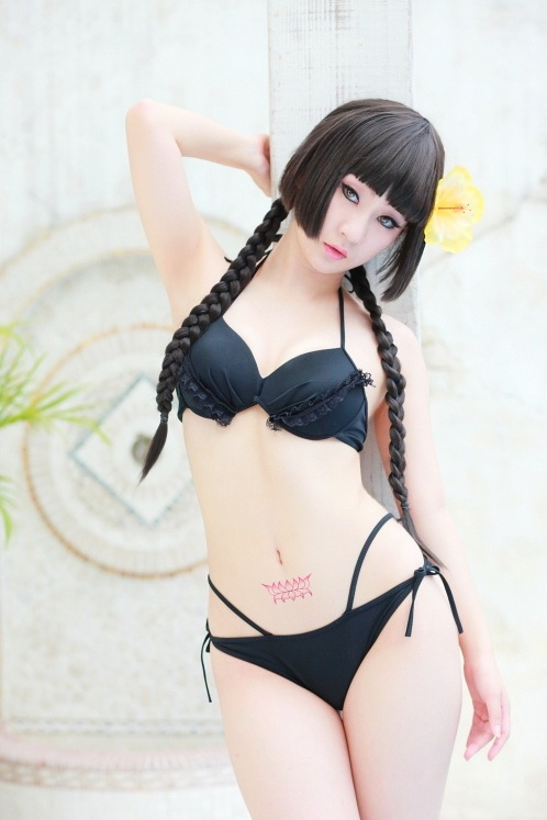 005_Bikini_004