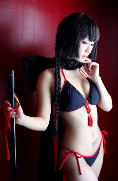 037_Bikini_037