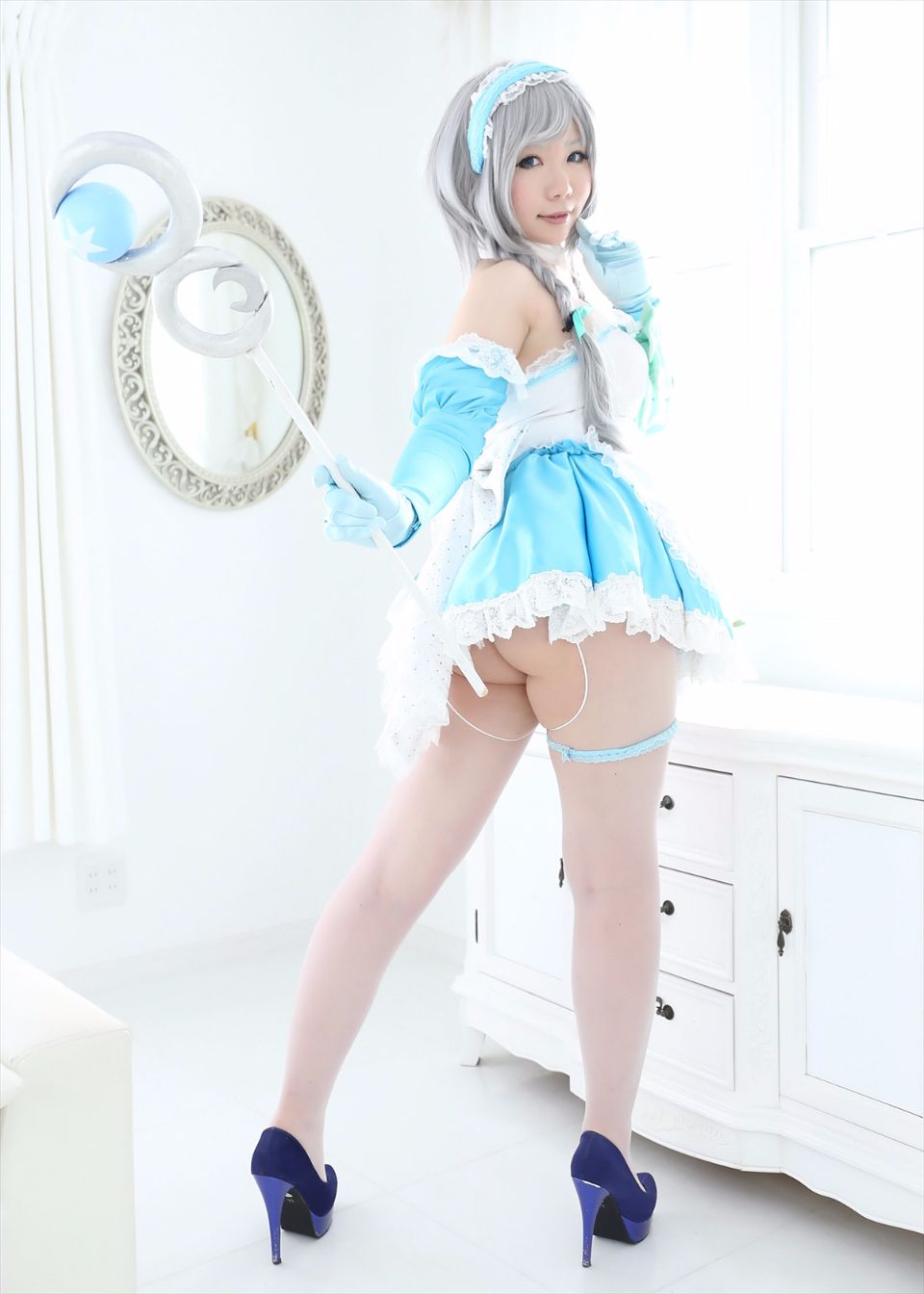 002yqnw