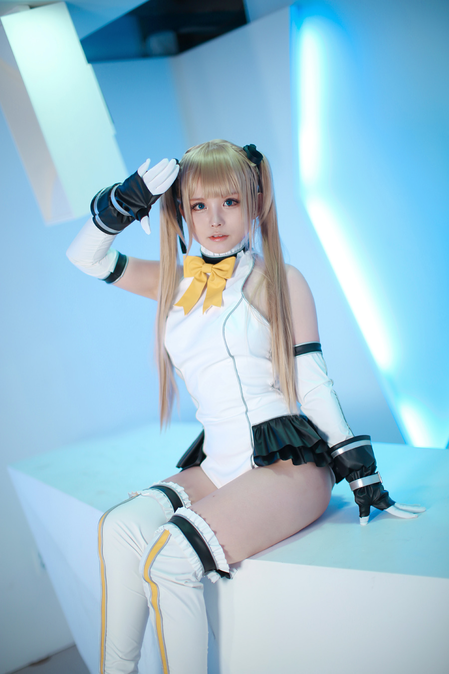002 (2)