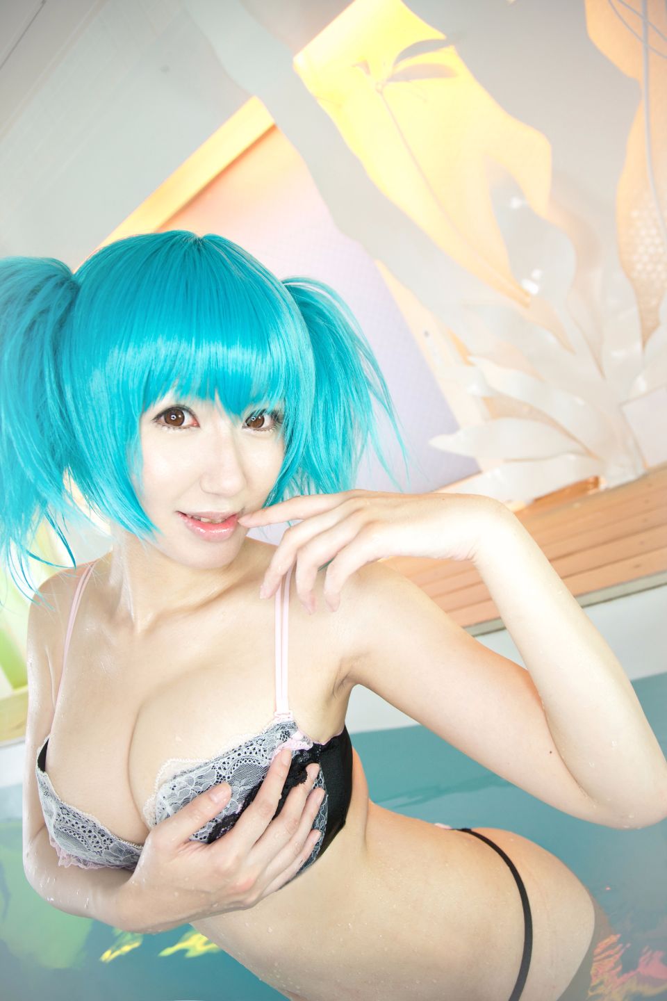 037_pool_036