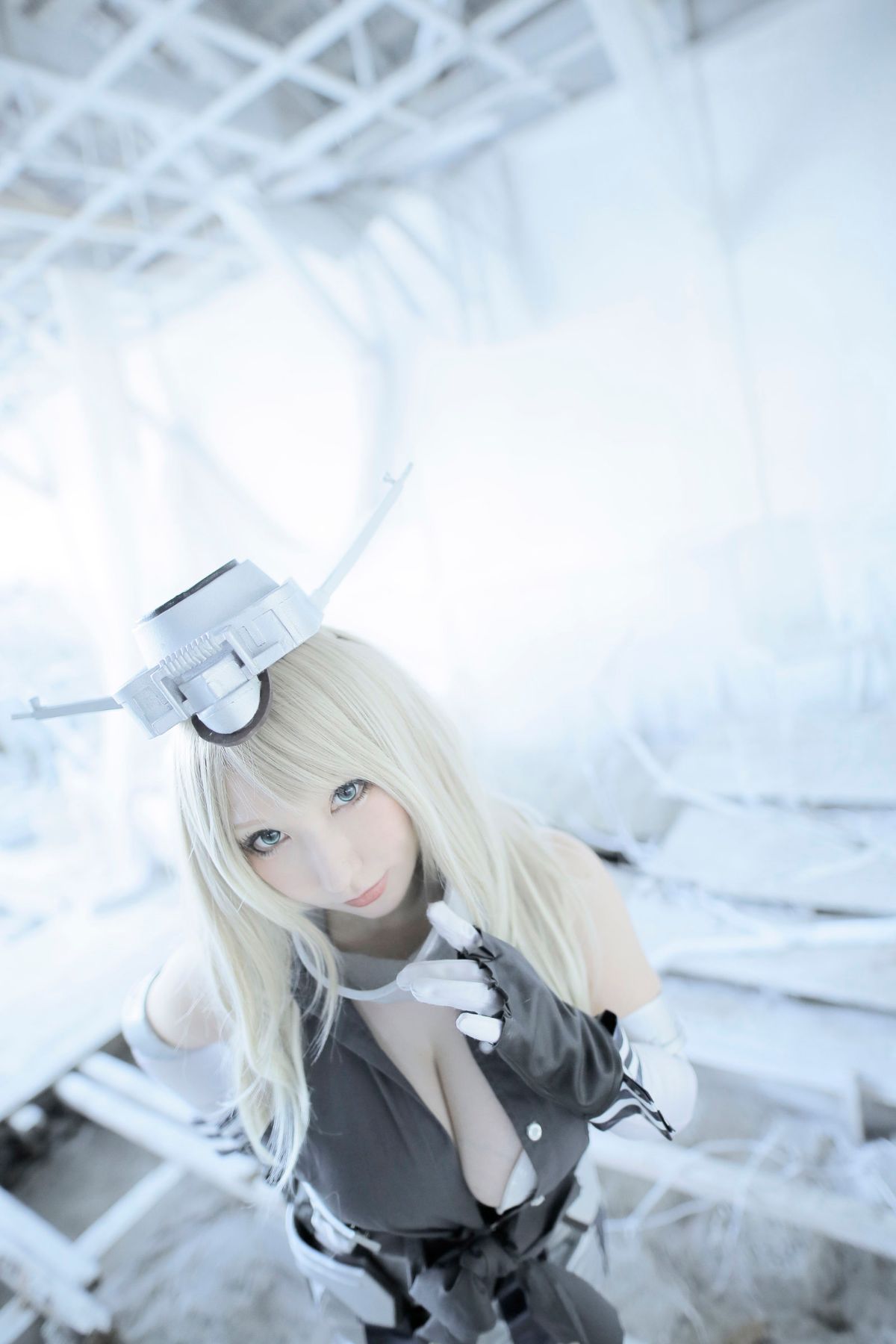 041