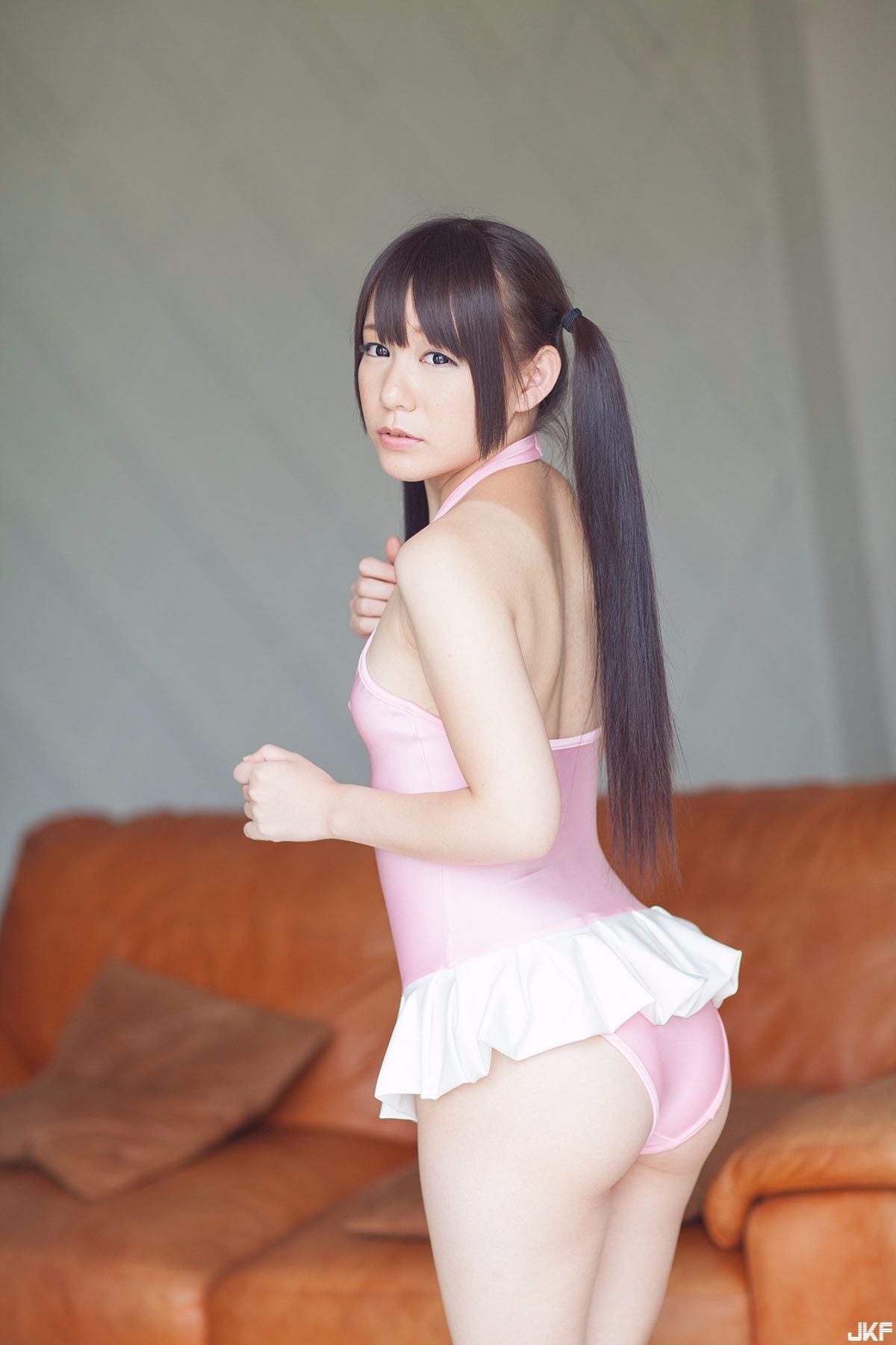 072
