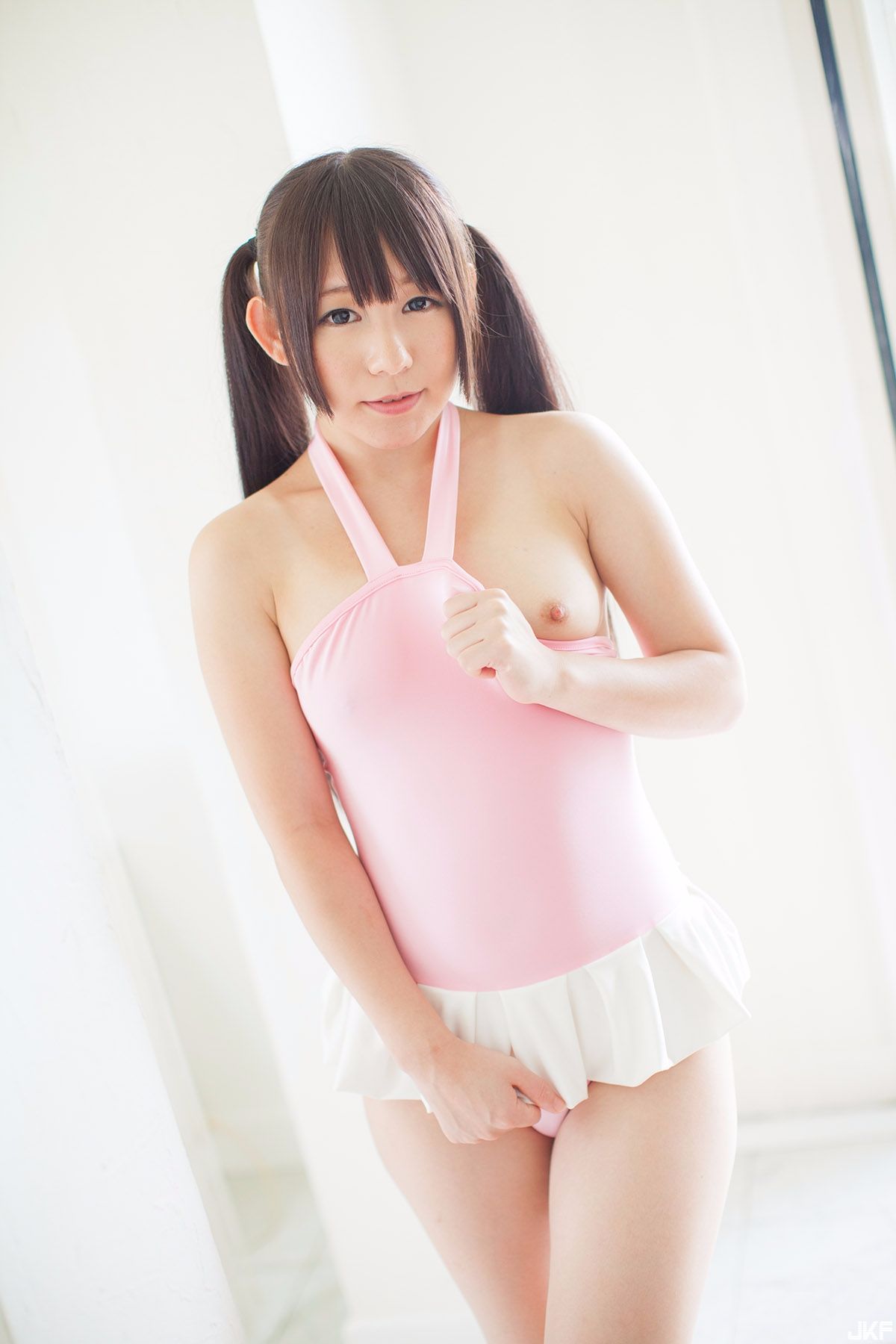 089