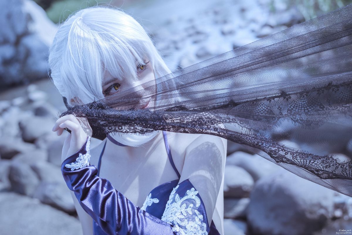 --[Saber Alter
