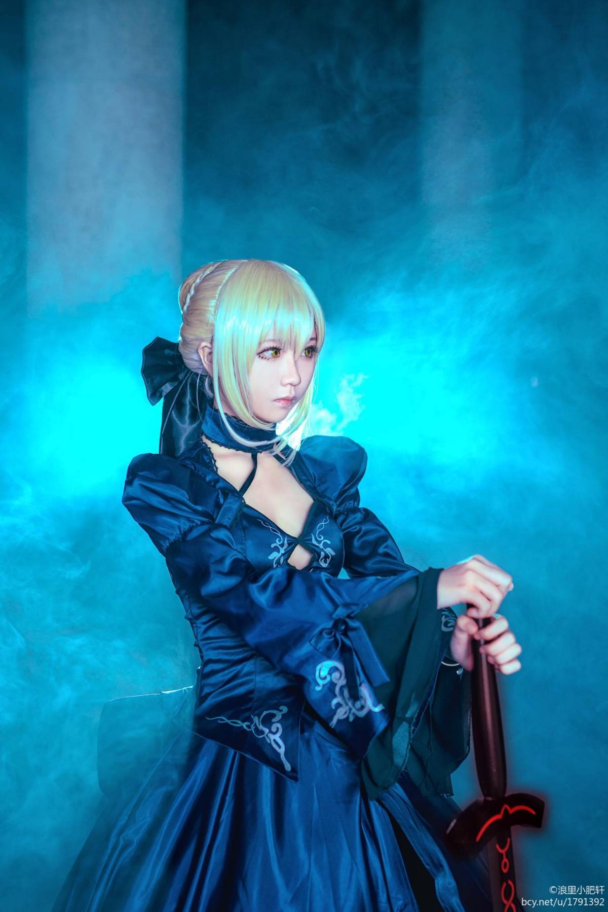【COS正片】黑saber (6)