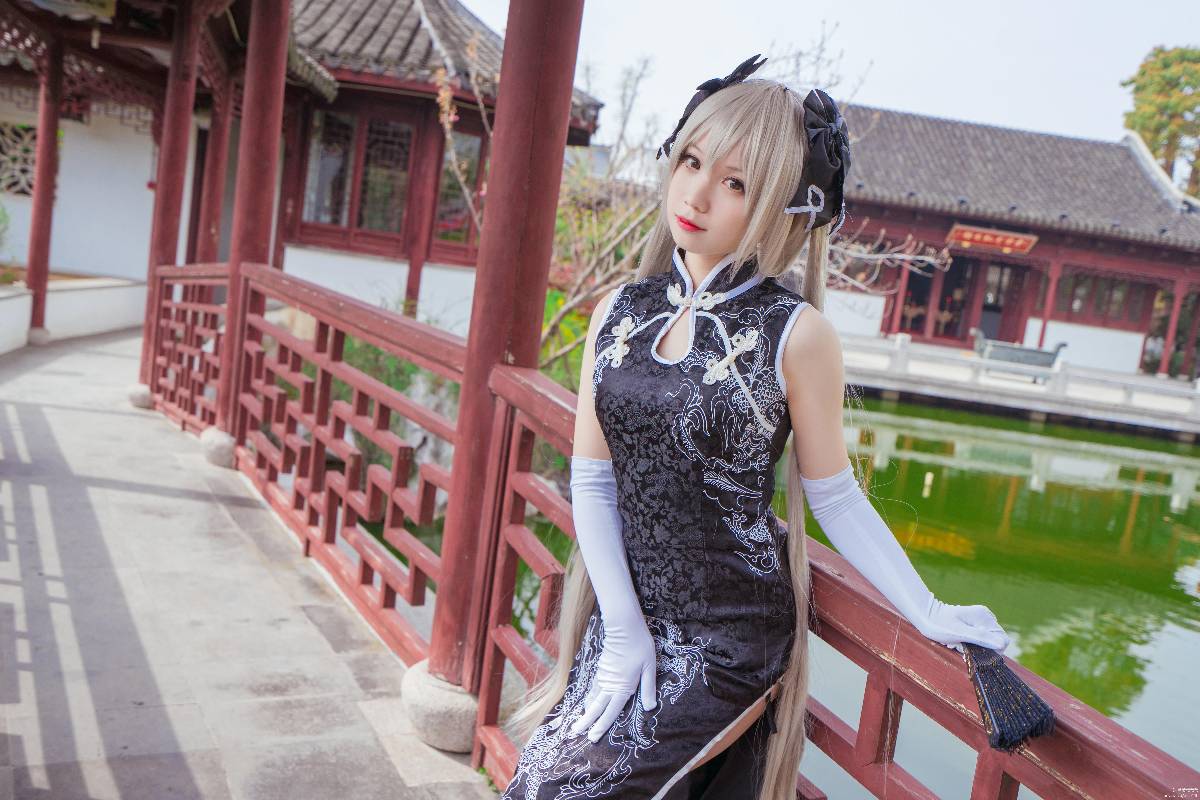 穹妹黑旗袍 (2)