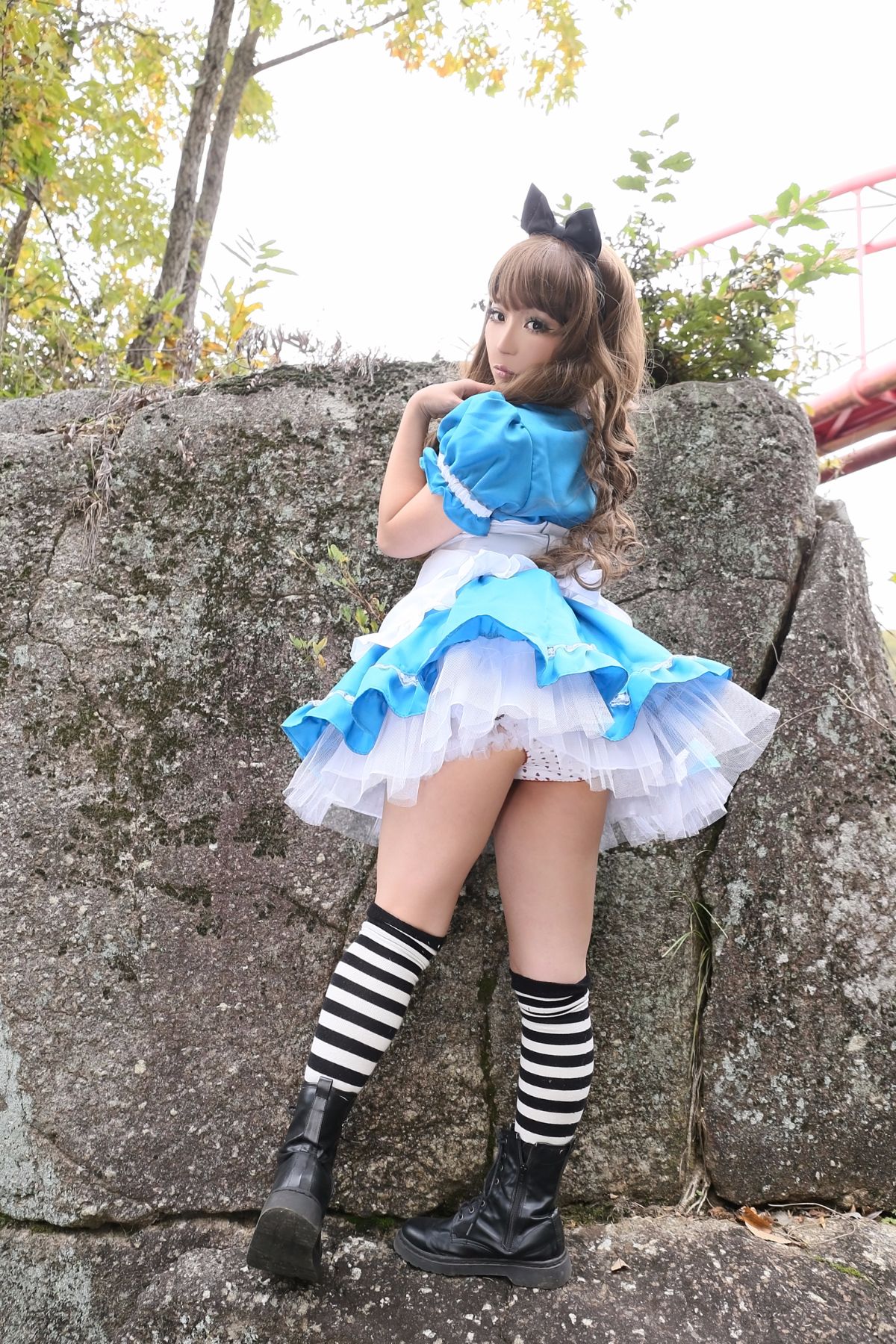 002