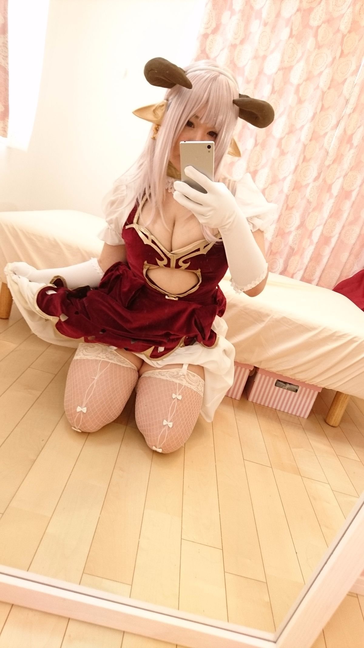 072