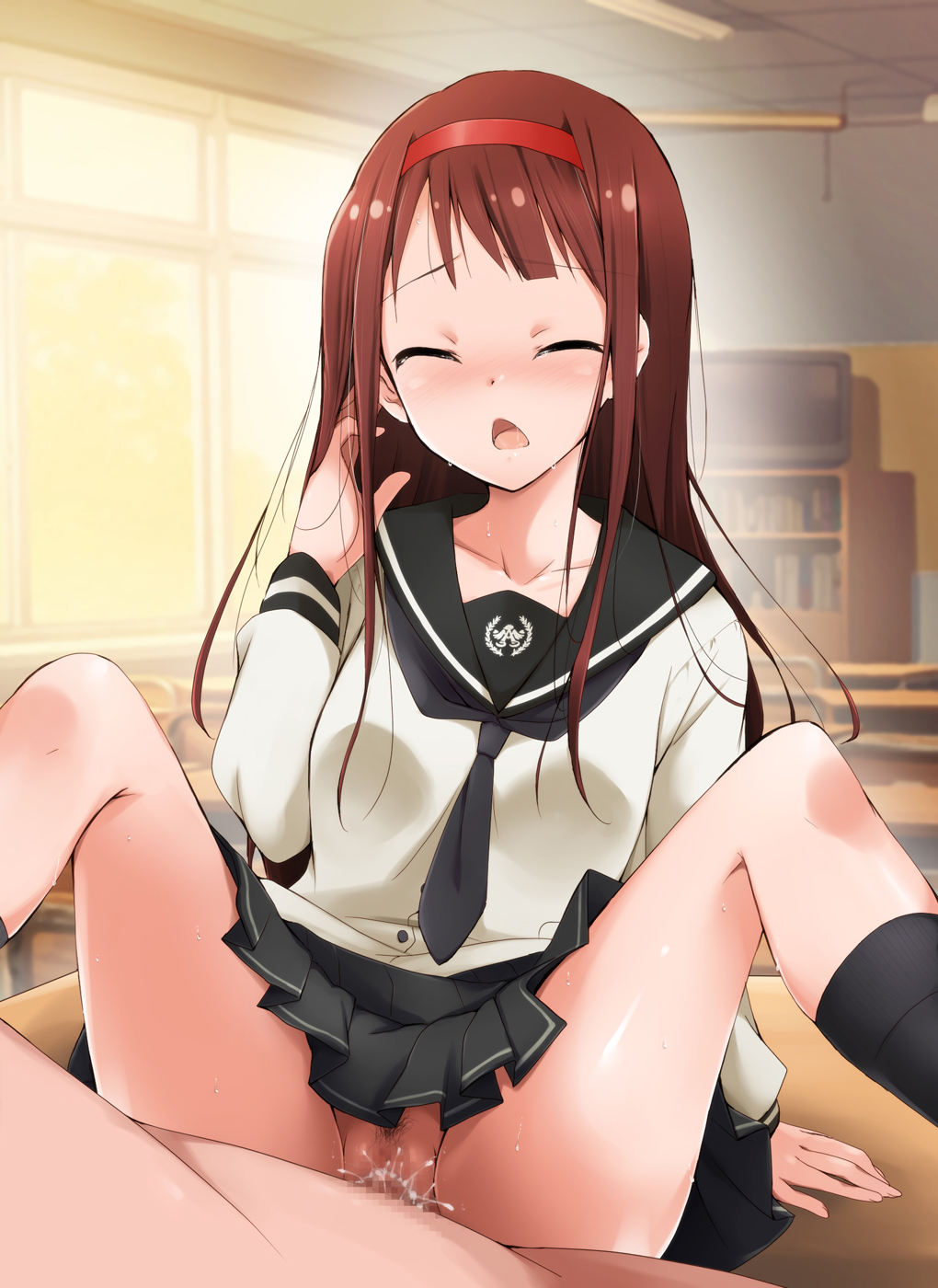 043