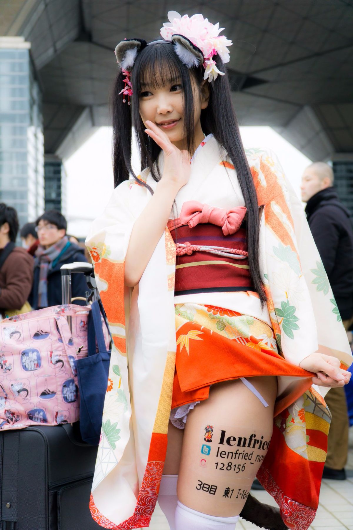 28_comiket_87_cosplay_3_12
