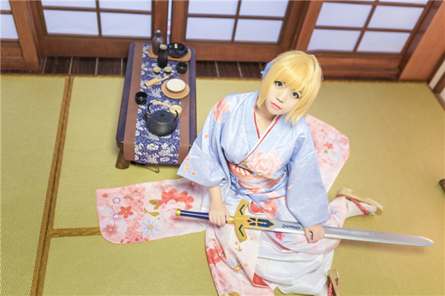 saber 同人手办和服cosplay (1)
