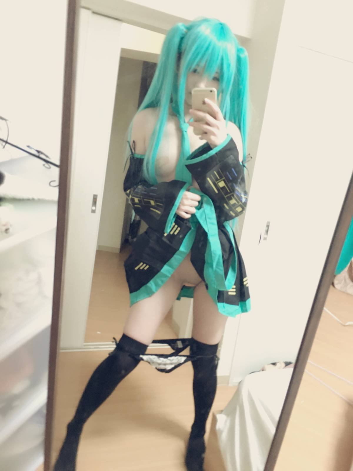 001