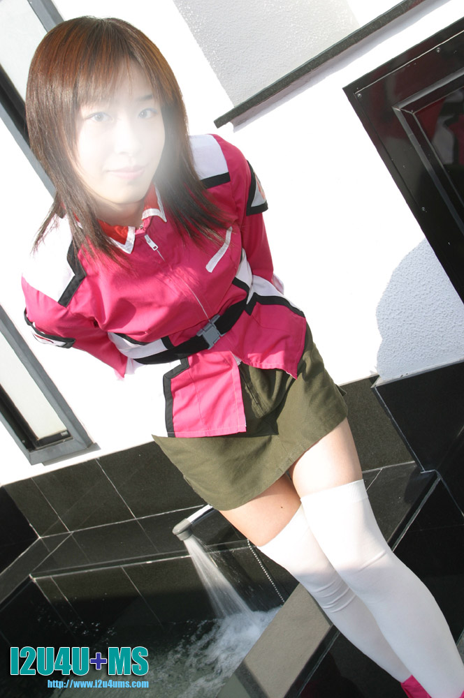 004