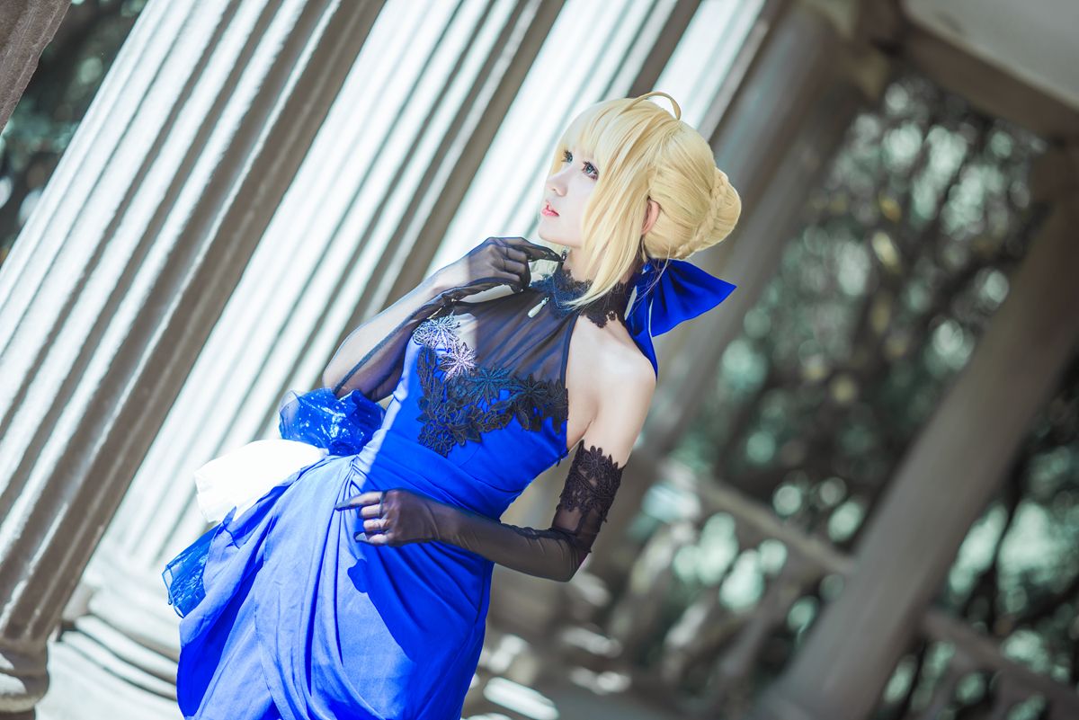 FateExtella Saber 蓝礼服 cos (8)