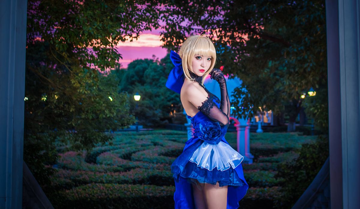 FateExtella Saber 蓝礼服 cos (10)