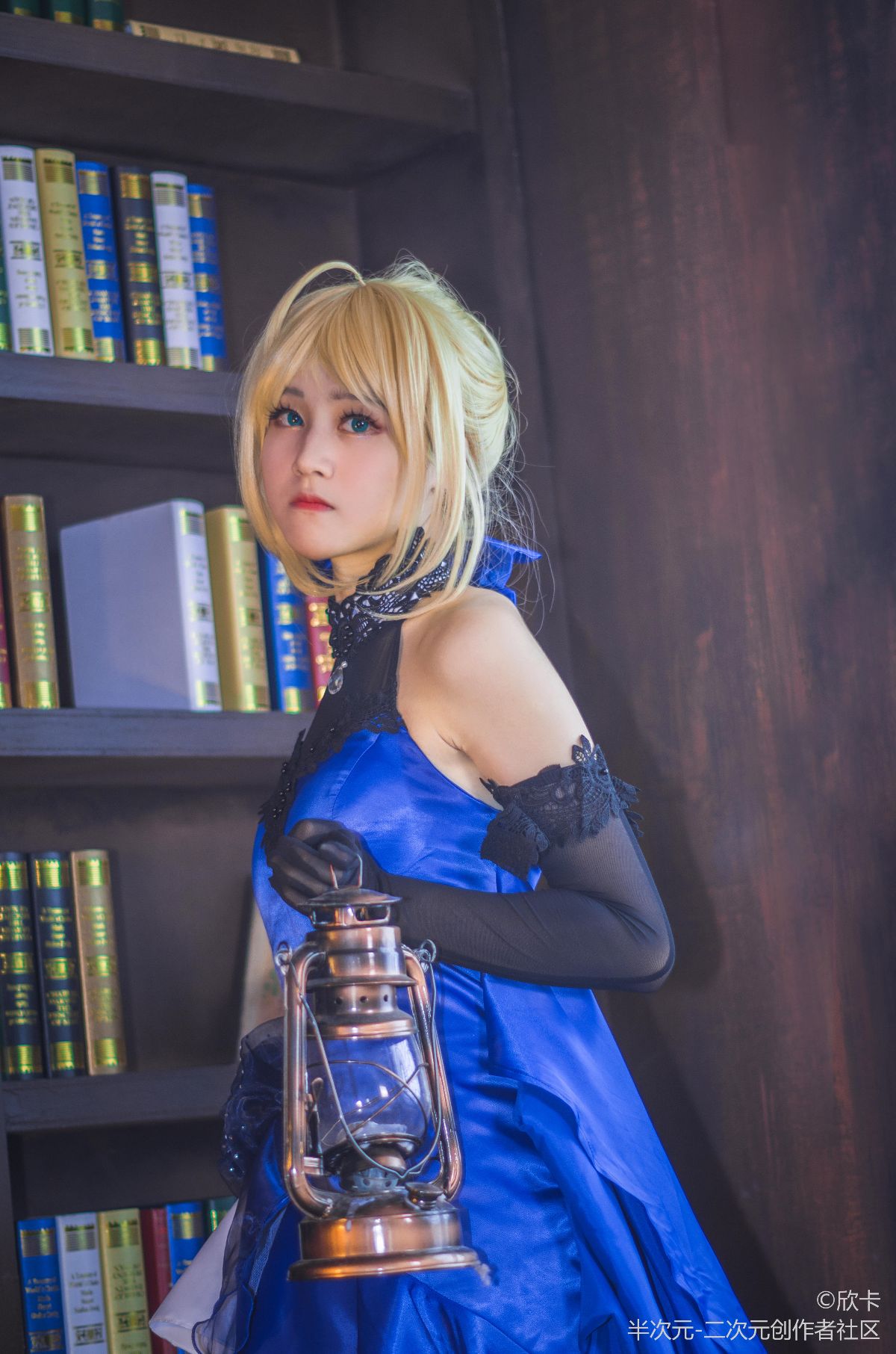 saber蓝礼服 (6)