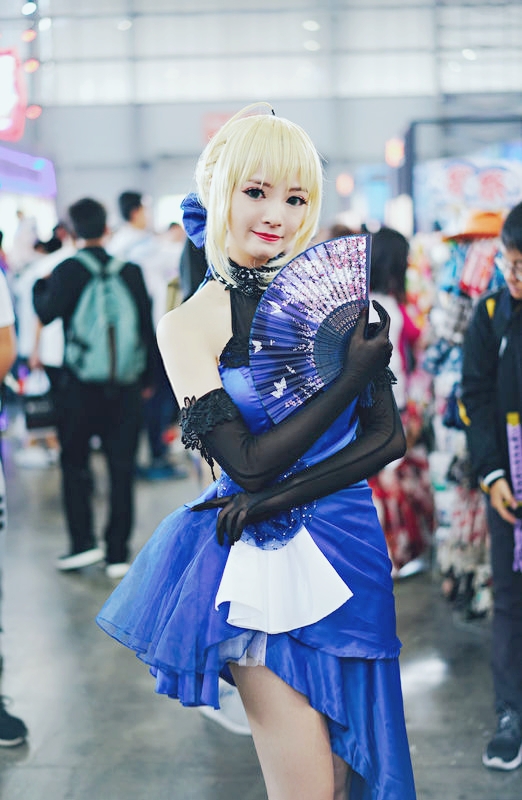 蓝礼服saber (2)