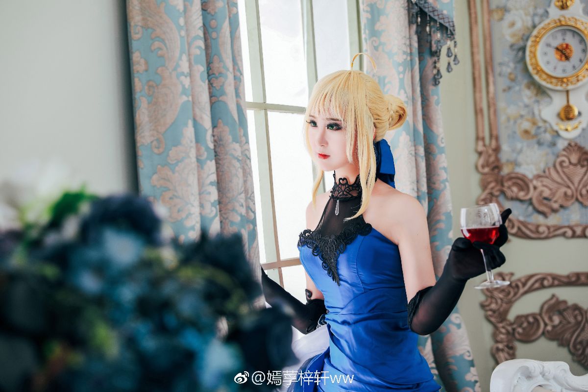 Fate---saber蓝礼服 (5)