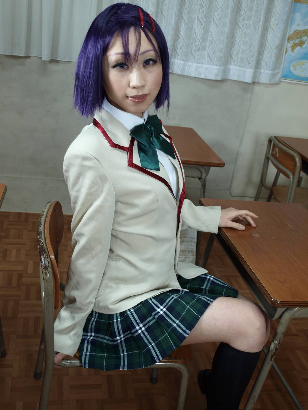 005