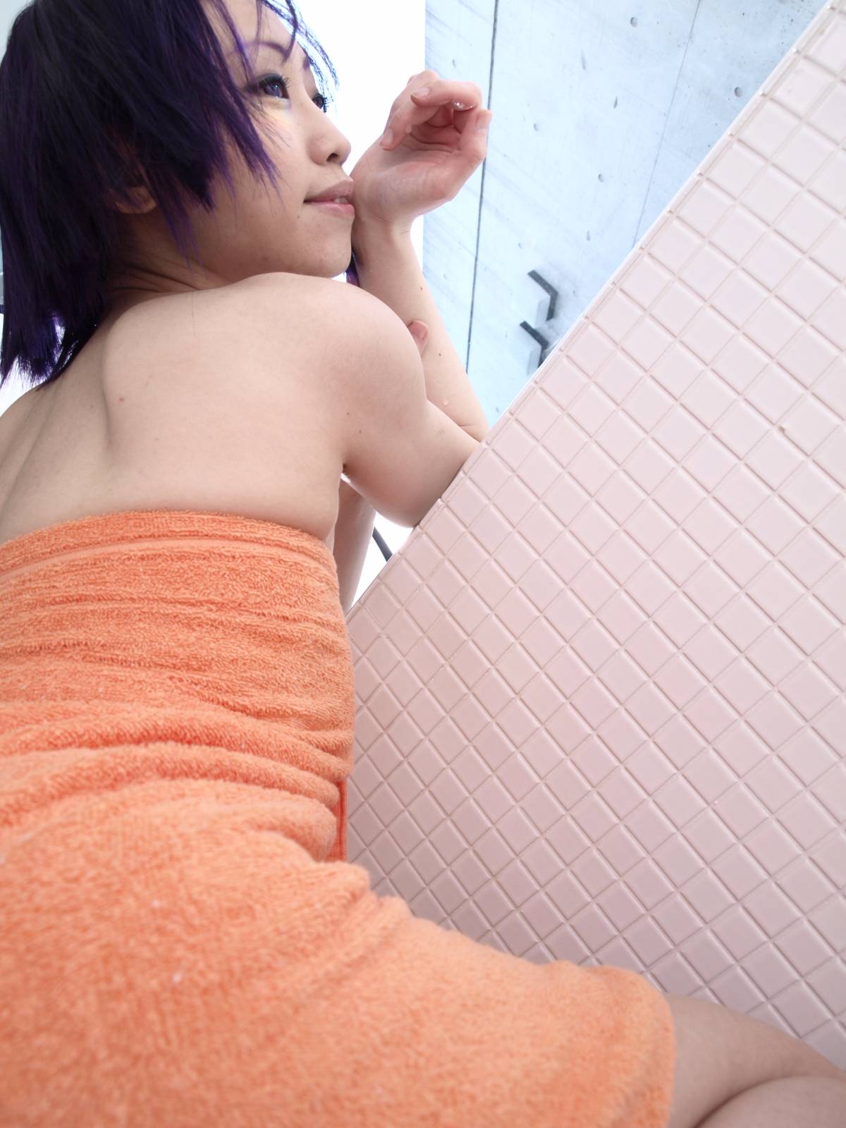 093