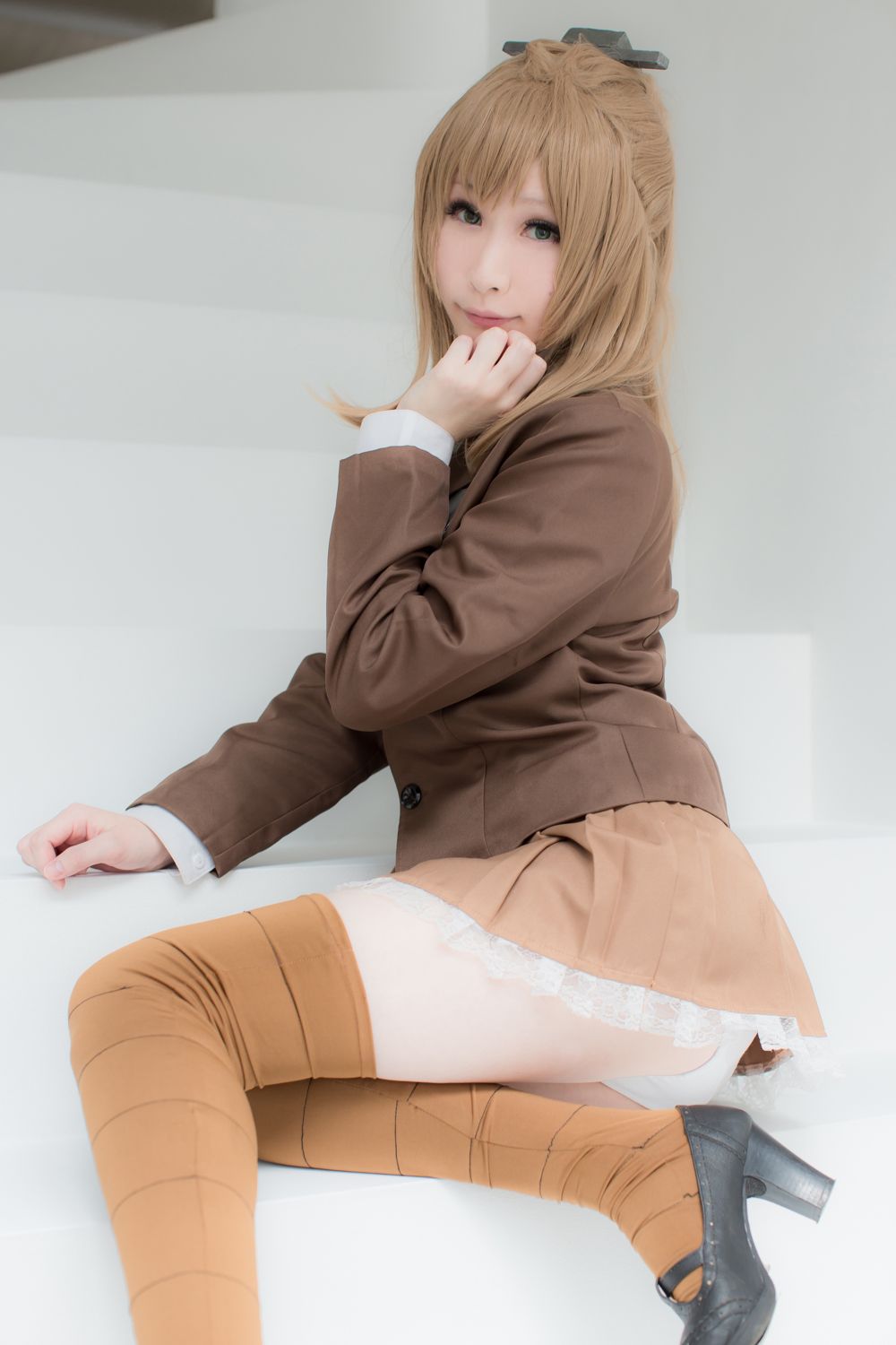 032