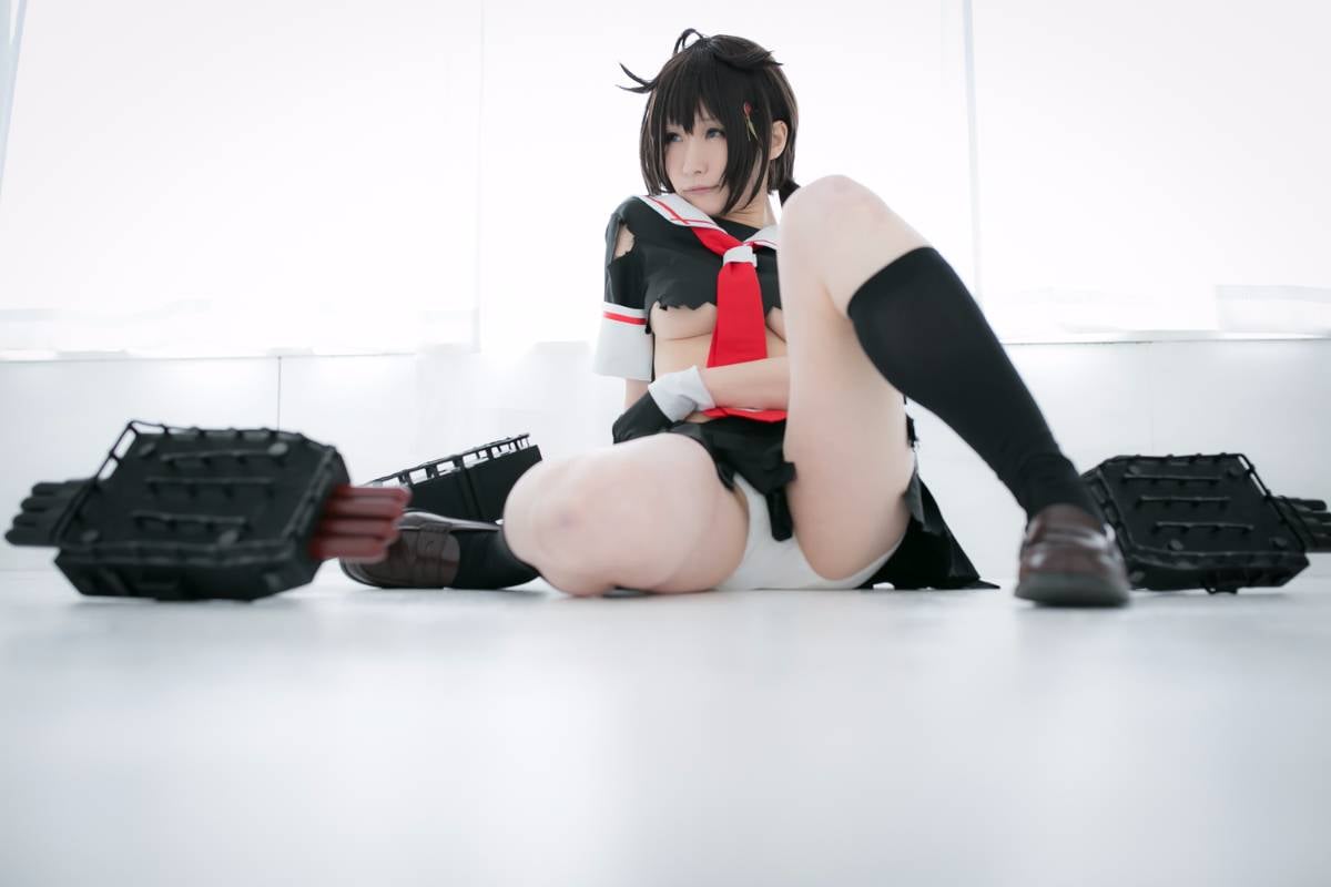 093
