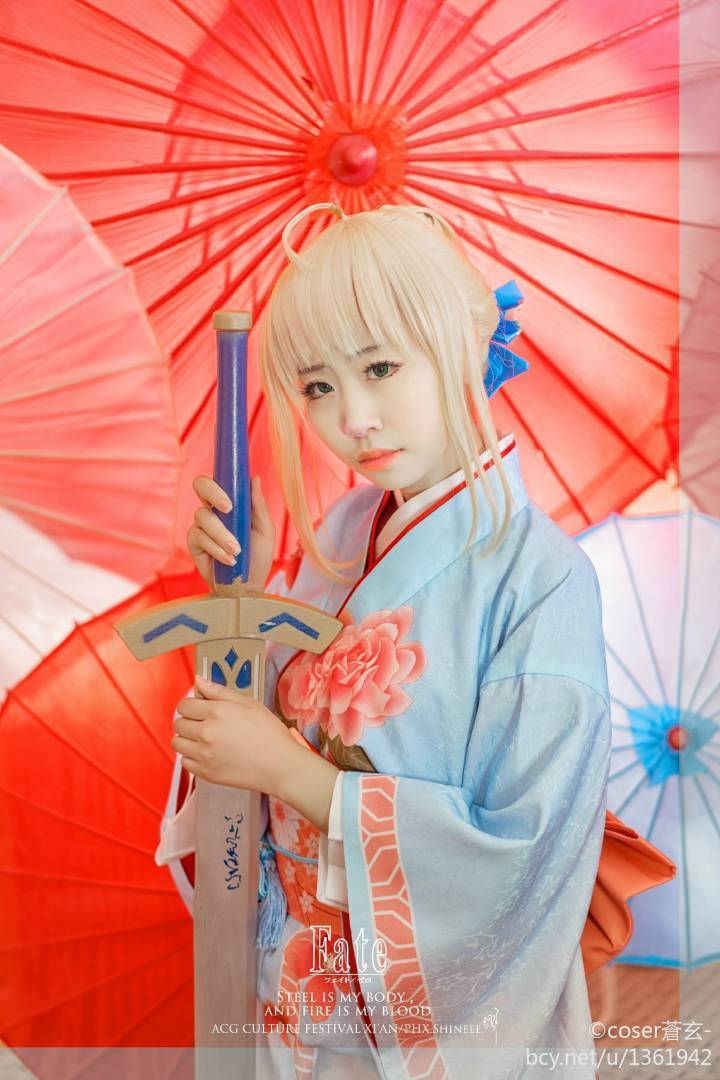 Saber晴着手办 (3)
