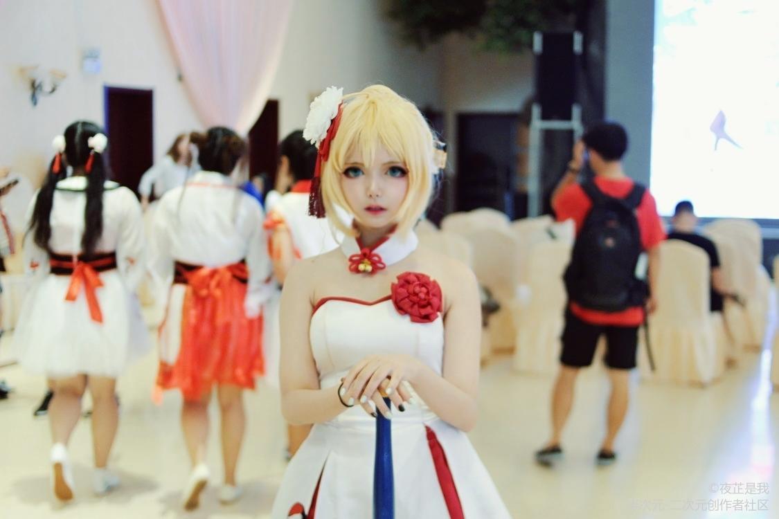 #saber新年特典仙鹤礼服cos 场返 (1)
