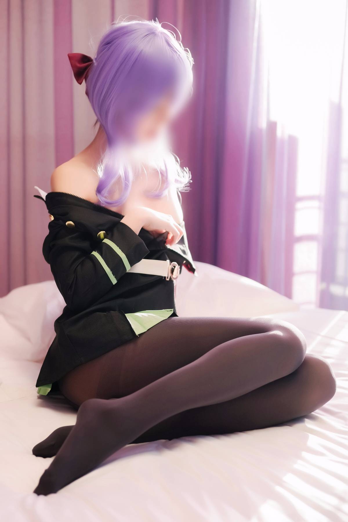 047